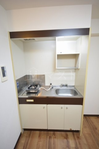 マンションタワーサイドのキッチン