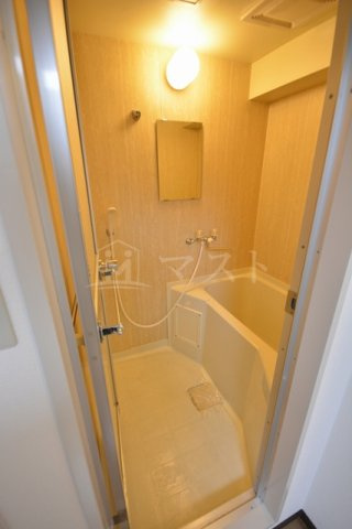 マンションタワーサイドの浴室