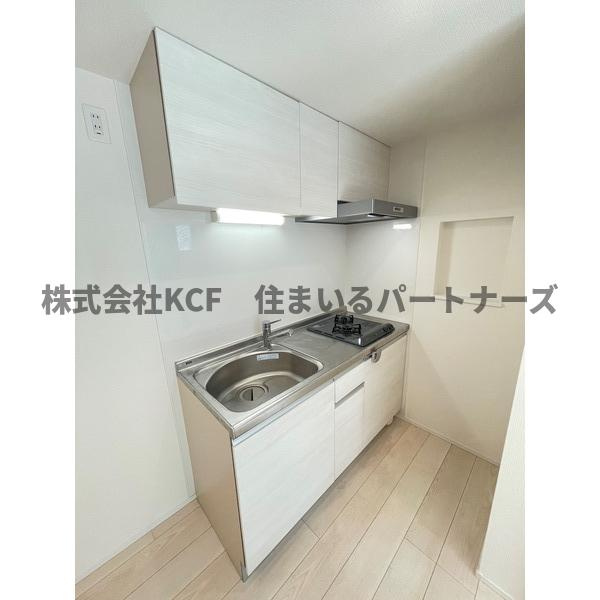 Chantez Rose eastのキッチン|コンパクトなキッチンで掃除もラクラク
