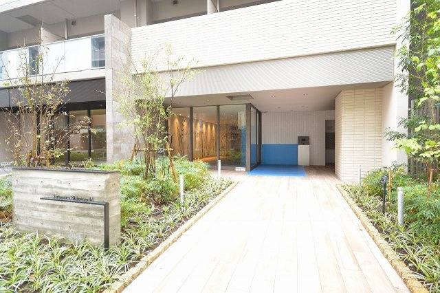 アーバネックス新町のエントランス