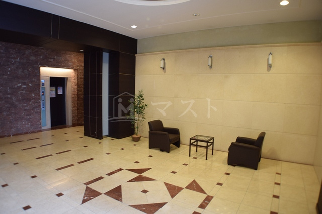 QCフラット北堀江のエントランス