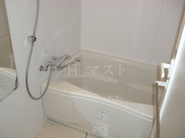 QCフラット北堀江の浴室