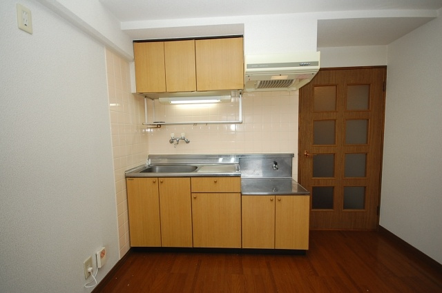 グランドヒル野中のキッチン|内装イメージ：同マンション別室