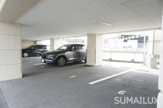 熊本駅南マンションの駐車場
