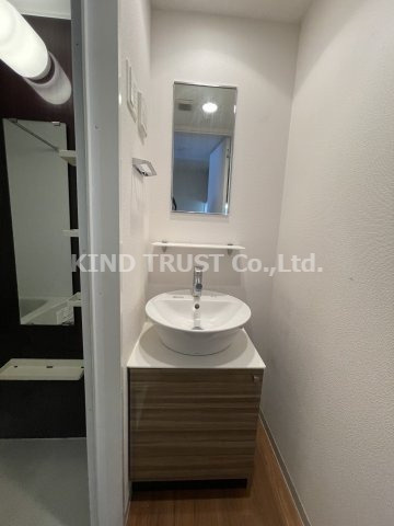 エスリード新梅田ノースポイントの独立洗面台|独立洗面台、朝の身支度には欠かせません