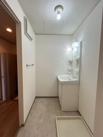 グランディールA棟の洗面所