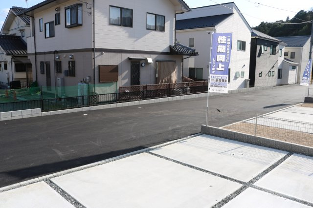 新築戸建　吉田町吉田字鯨多　No.5/No.5の駐車場