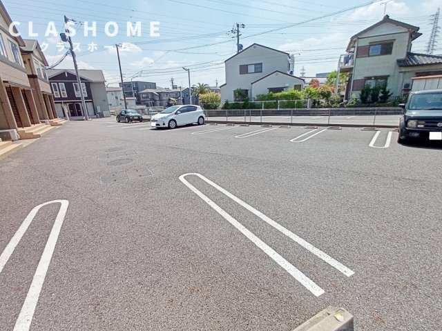 エムグランデ　A棟　　刈谷市近郊の賃貸はクラスホーム刈谷店の駐車場