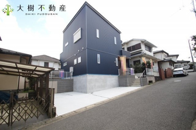 【前面道路含む現地写真】 | 海老名市浜田町　新築戸建て　全1棟　【仲介手数料無料】