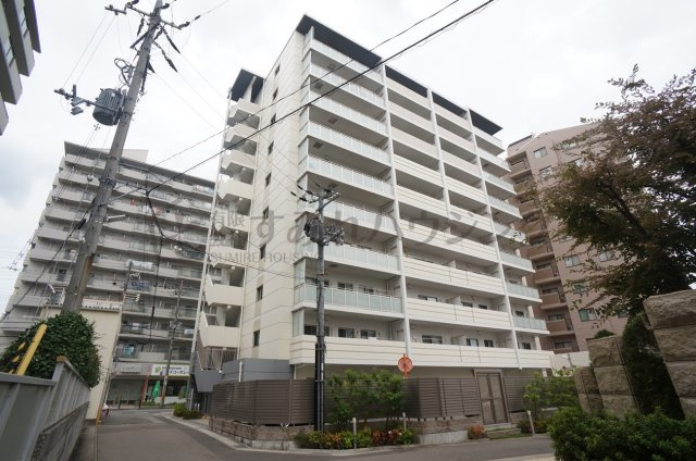 アスターの外観