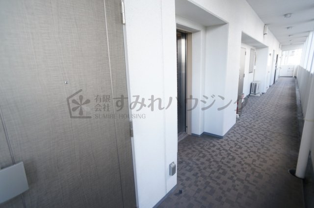 アスターの玄関