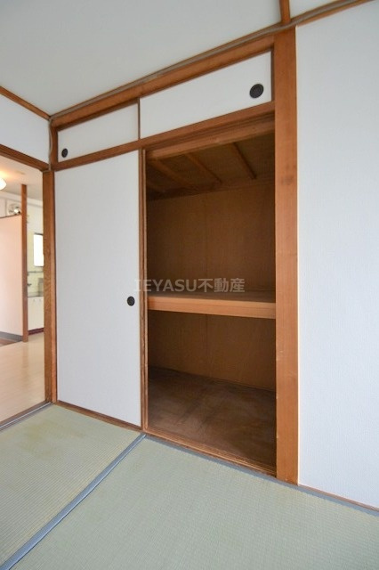 広島市西区己斐西町の賃貸マンションの収納