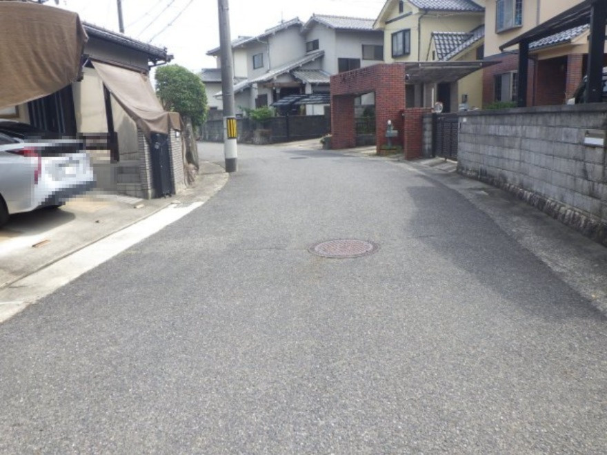 新築戸建　　あさひが丘７丁目の前面道路含む現地写真