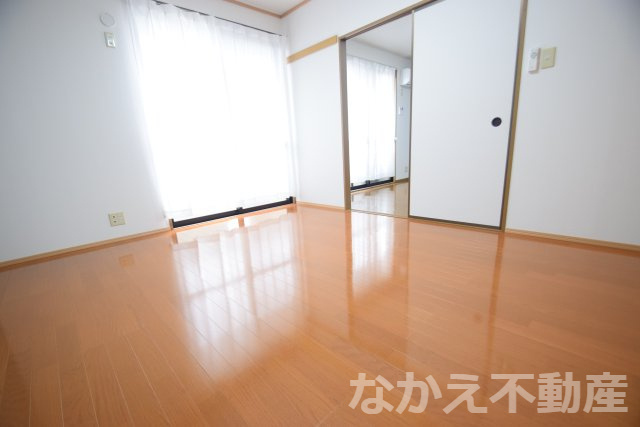【寝室】 | 使い勝手のいい寝室です