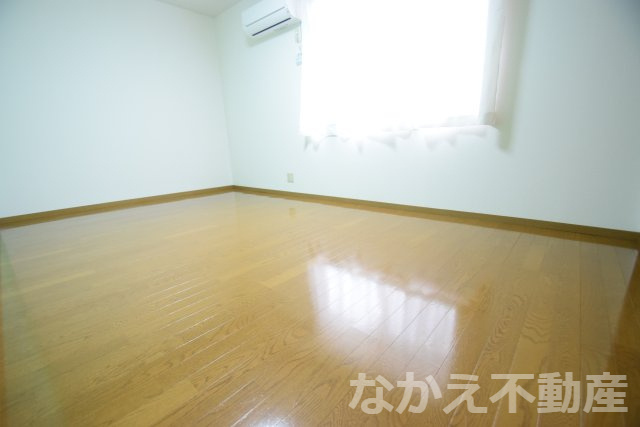 【寝室】 | 使い勝手のいい寝室です