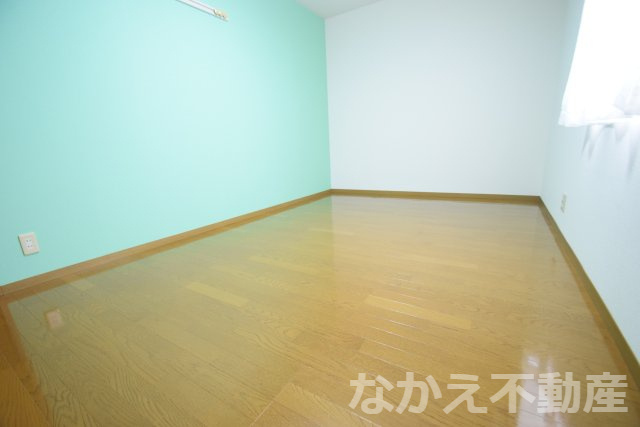【寝室】 | 落ち着いた色調の寝室です