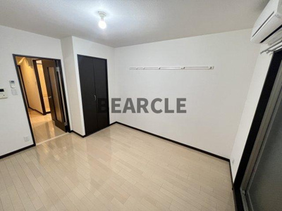 【寝室】 | サクシード上鳥羽