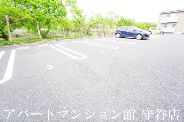 ノールロワールAの駐車場