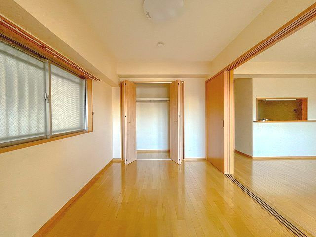 プロスペリタ上町の洋室|ゆったりした洋室です