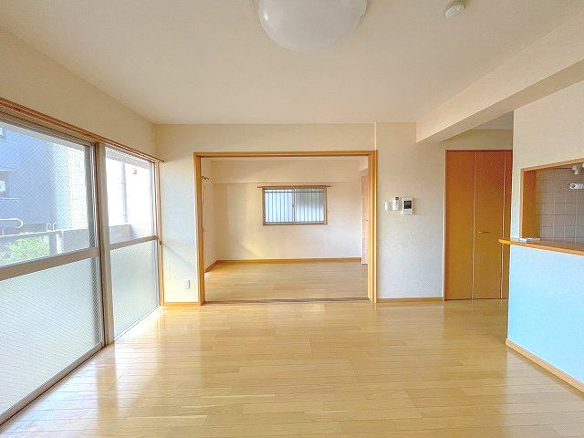 プロスペリタ上町の居間・リビング|使いやすいリビングです
