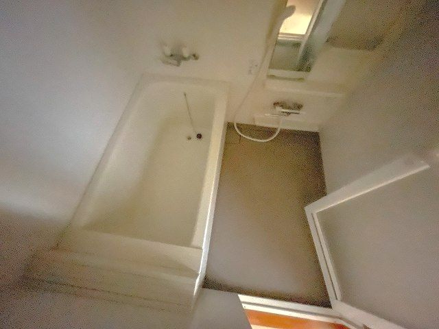 プロスペリタ上町の浴室|きれいなお風呂です