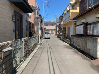 【前面道路含む現地写真】