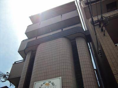 ベルステージ東山の外観