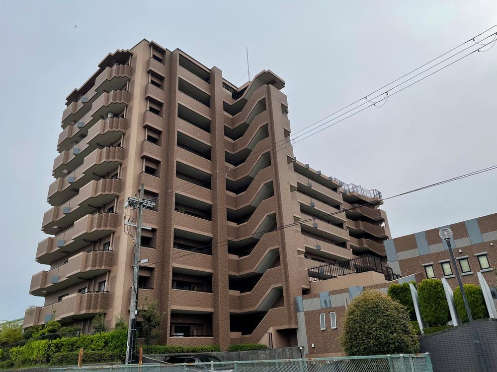 ネオハイツ枚方長尾の外観