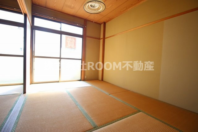 コーポ柳橋の和室