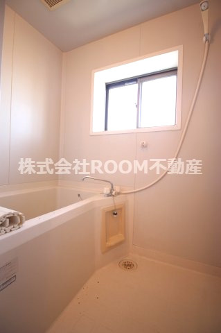 誠コーポⅡの浴室