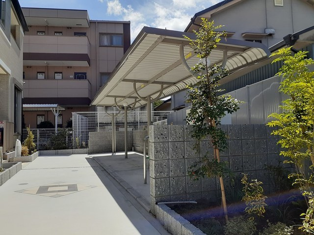 ソレアードⅢのエントランス