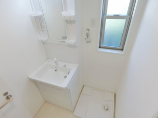 【独立洗面台】 | グランメール片山町 | 使いやすい独立洗面台です