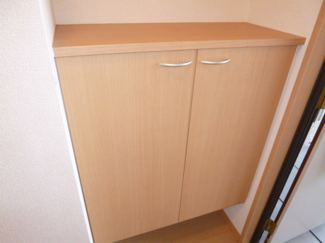 エルドラードＡの玄関|シューズボックス