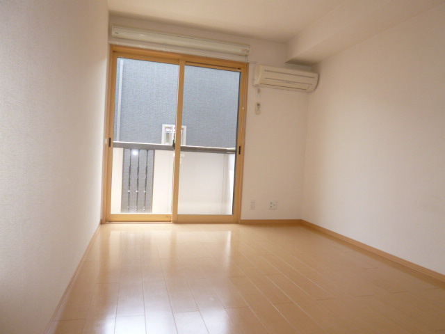 エルドラードＡの居間・リビング