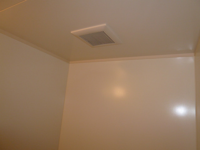 エルドラードＡの浴室|換気扇