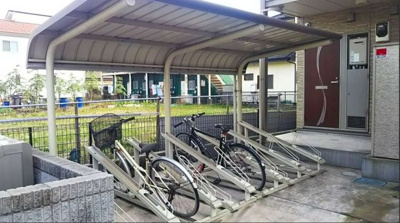 【エントランス】 | リヴェールⅢ