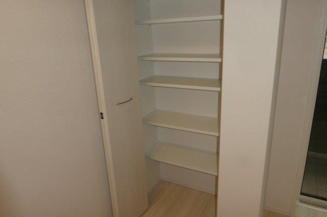 倉敷市石見町のアパートの収納|LDK収納