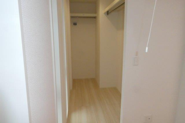 倉敷市石見町のアパートの収納|ウォークインクローゼット