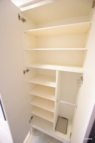 エスリード京橋グランテラス　仲介手数料無料の収納