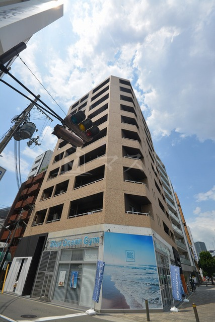 WOB新町の外観