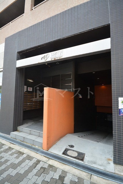 WOB新町のエントランス
