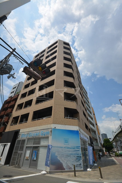 WOB新町の外観