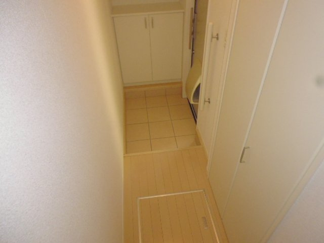 クレインアートＡの玄関