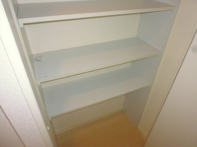 クレインアートＡの収納