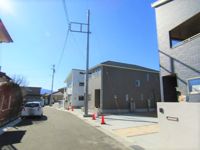 【前面道路含む現地写真】 | クレイドルガーデン 河東中島第1 1号棟 | 前面道路含む現地写真です