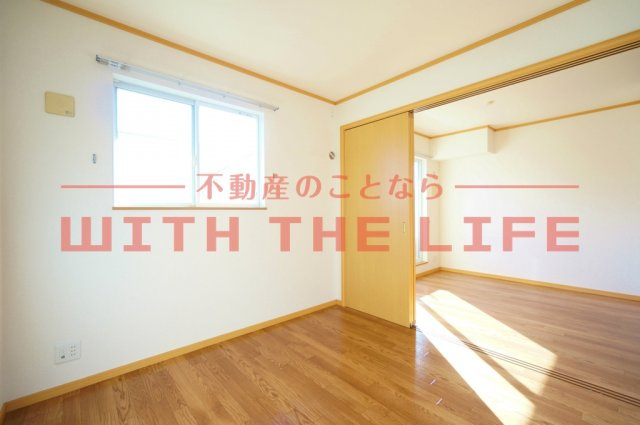 【キャッシュバック対象】ティファニーの洋室|落ち着いた色調の洋室です
