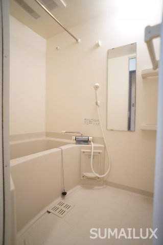 熊本市中央区世安１丁目の賃貸マンションの浴室
