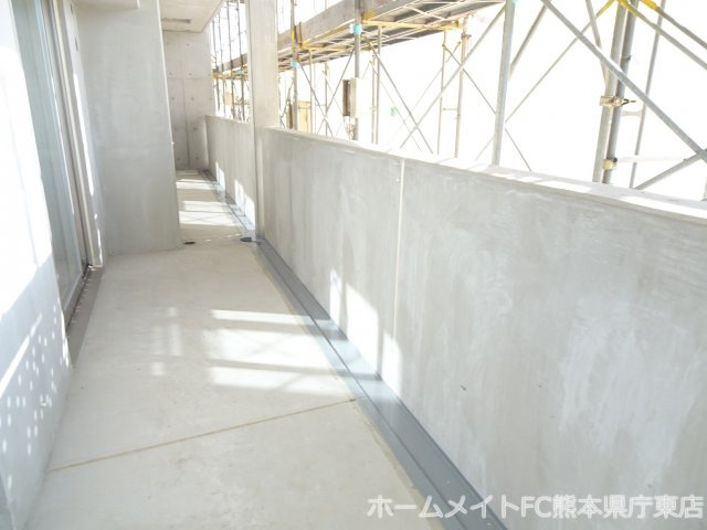 熊本市中央区上水前寺２丁目の賃貸マンションのバルコニー