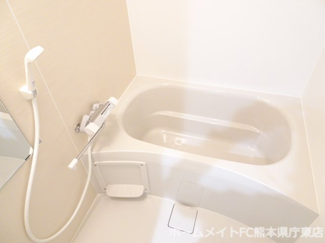 熊本市中央区上水前寺２丁目の賃貸マンションの浴室