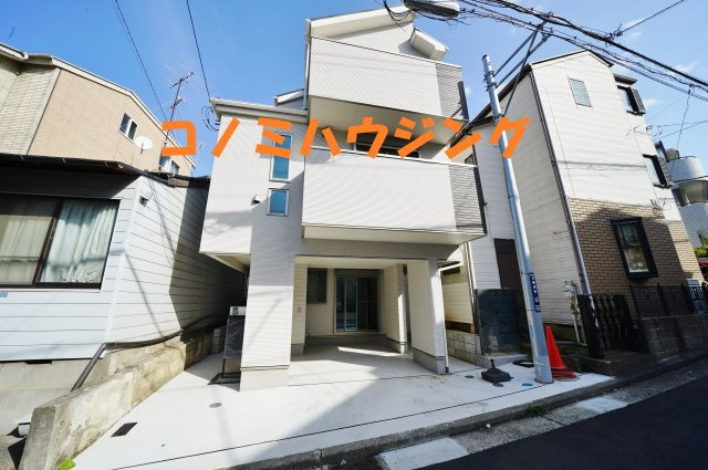 神奈川区白幡南町　 新築戸建ての外観